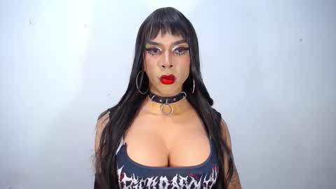 Snapshot of ramonasmit chatting on 04.18.26 RamonaSmit online show from 04.18.26
