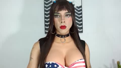 Snapshot of ramonasmit chatting on 05.15.26 RamonaSmit online show from 05.15.26