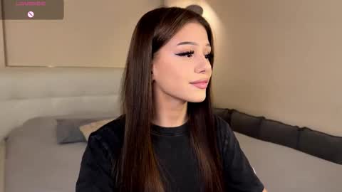 Snapshot of randiburt_ chatting on 03.03.26 Luna online show from 03.03.26