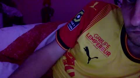 Snapshot of randobad12 chatting on 12.01.24 randobad12 online show from 12.01.24