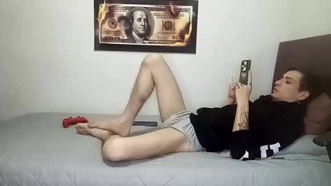 Snapshot of rangel_sex chatting on 06.10.26 Rangel and Lola online show from 06.10.26
