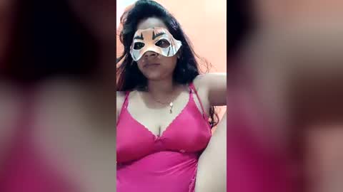 Snapshot of rani_baby chatting on 06.19.26 rani_baby online show from 06.19.26