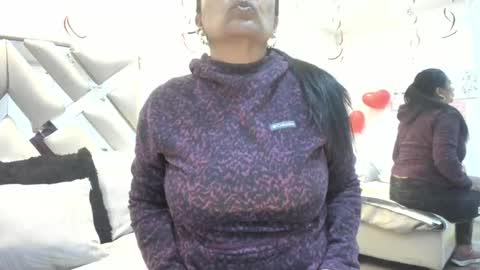 Raquel Moore  online show from 02.15.26