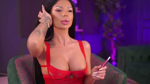 Raquelle online show from 12.20.24