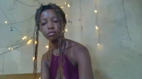 Snapshot of rasoanirinaa chatting on 04.16.26 rasoanirinaa online show from 04.16.26