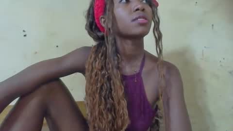 Snapshot of rasoanirinaa chatting on 04.27.26 rasoanirinaa online show from 04.27.26