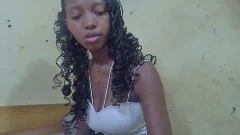 Snapshot of rasoanirinaa chatting on 05.13.26 rasoanirinaa online show from 05.13.26