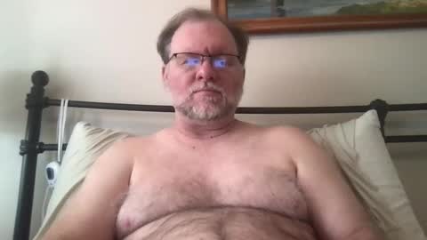 Snapshot of rattoy19 chatting on 12.06.24 Rattoy online show from 12.06.24