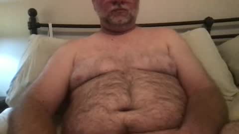 Snapshot of rattoy19 chatting on 10.20.25 Rattoy online show from 10.20.25