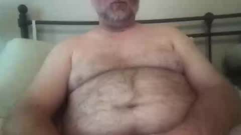 Snapshot of rattoy19 chatting on 04.11.26 Rattoy online show from 04.11.26