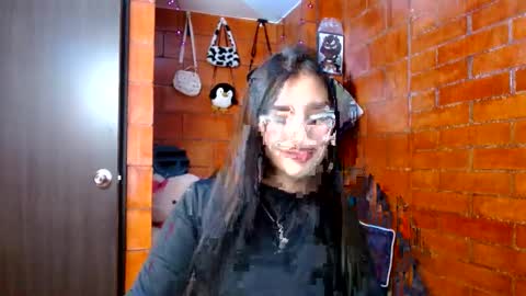 Snapshot of raven__purple chatting on 03.09.25 raven__purple online show from 03.09.25