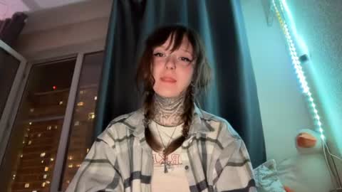 Snapshot of raven_armor chatting on 07.25.26 raven_armor online show from 07.25.26