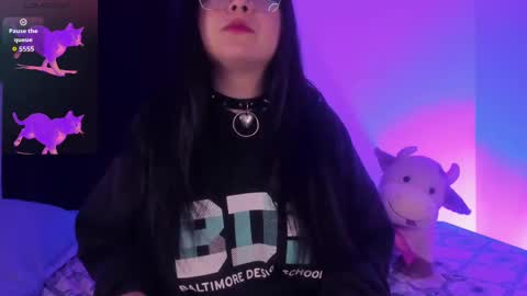 Raven  online show from 11.21.25