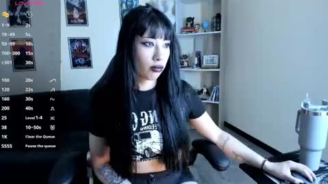 Snapshot of ravenelle_ chatting on 07.09.26 ravenelle_ online show from 07.09.26