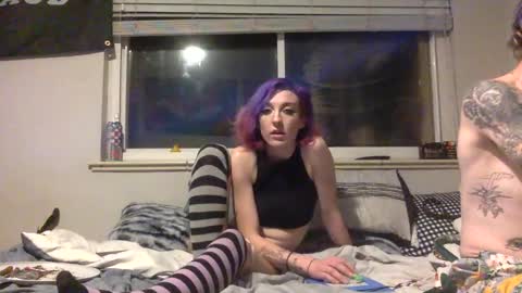 Snapshot of ravenxbeastie chatting on 01.28.25 ravenxbeastie online show from 01.28.25