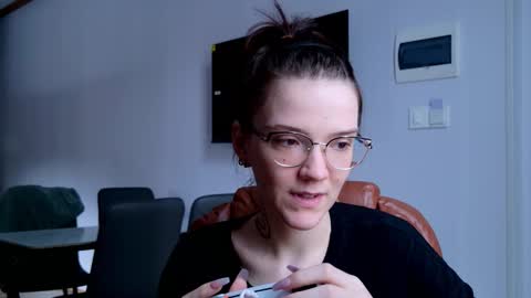 Ray-Ray online show from 12.14.25