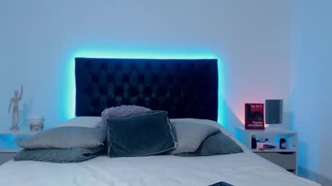 Ray online show from 11.22.25