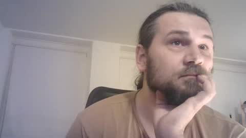 Snapshot of rayhaarlem chatting on 11.30.25 rayhaarlem online show from 11.30.25