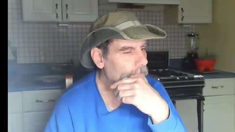 Snapshot of raylene4u2 chatting on 02.02.26 Ray online show from 02.02.26