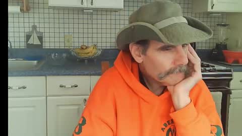 Snapshot of raylene4u2 chatting on 02.08.26 Ray online show from 02.08.26