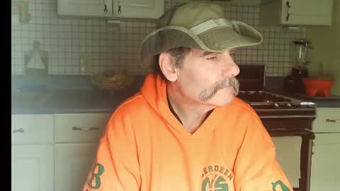 Snapshot of raylene4u2 chatting on 02.09.26 Ray online show from 02.09.26