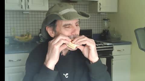 Snapshot of raylene4u2 chatting on 02.22.26 Ray online show from 02.22.26