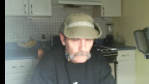 Snapshot of raylene4u2 chatting on 02.25.26 Ray online show from 02.25.26