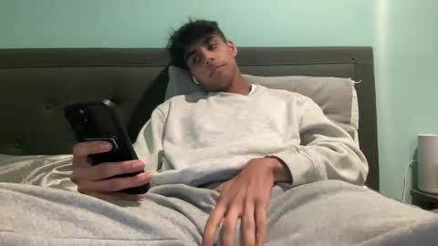 Snapshot of raymondg8596 chatting on 02.04.25 raymondg8596 online show from 02.04.25