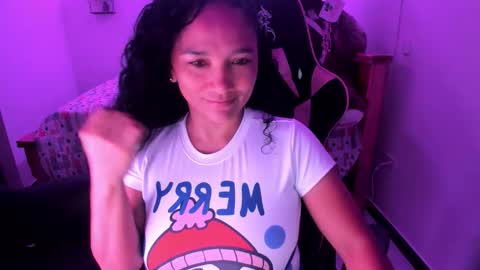 Danna online show from 11.19.25