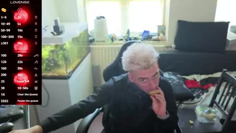 Rayzel online show from 04.22.26
