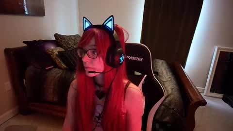 Snapshot of razorkitty chatting on 10.26.25 razorkitty online show from 10.26.25