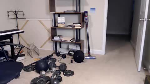 Snapshot of realreyblack chatting on 10.27.25 Rey online show from 10.27.25