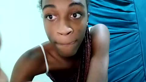 Snapshot of rebecca23278 chatting on 06.24.26 Tu mami Rebecca online show from 06.24.26