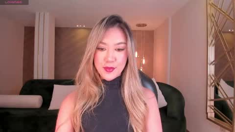 Snapshot of rebeccahudson_ chatting on 05.04.26 Rebe online show from 05.04.26