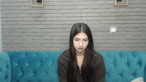 rebeccamosc online show from 04.04.26