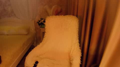 rebekkacharm online show from 12.17.24