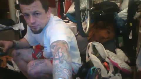 Snapshot of recka810 chatting on 03.02.25 recka810 online show from 03.02.25