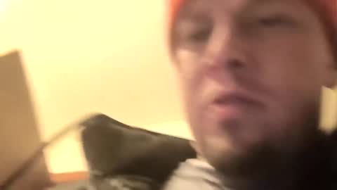 Snapshot of recka810 chatting on 03.10.25 recka810 online show from 03.10.25