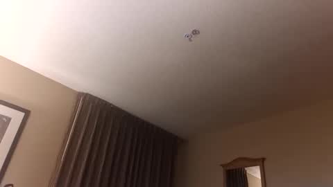 Snapshot of recka810 chatting on 01.12.26 recka810 online show from 01.12.26