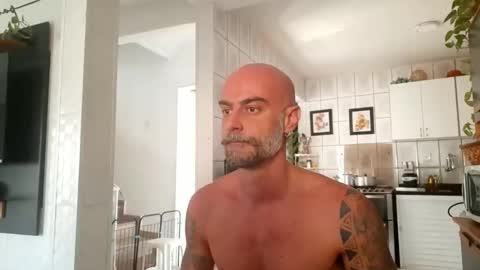 Snapshot of recoromanello chatting on 05.25.26 Reco Romanello online show from 05.25.26