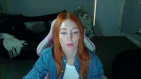 Snapshot of red_firesquirt chatting on 12.19.24 Red -  online show from 12.19.24