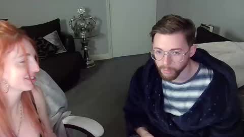 Snapshot of red_firesquirt chatting on 01.05.25 Red -  online show from 01.05.25