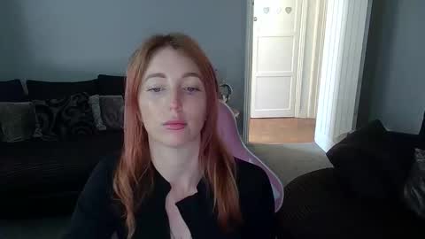 Snapshot of red_firesquirt chatting on 04.27.26 Red - online show from 04.27.26