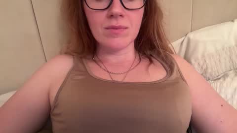 Snapshot of red_head_rosie_69 chatting on 10.21.25 Rosie online show from 10.21.25