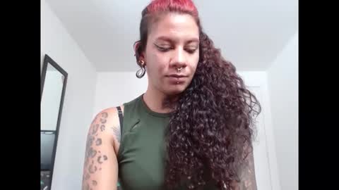 Snapshot of red_savage_ chatting on 03.24.26 Instagram Valerie yourdream online show from 03.24.26