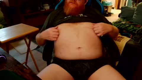 Snapshot of red_sea_bear chatting on 11.21.25 red_sea_bear online show from 11.21.25