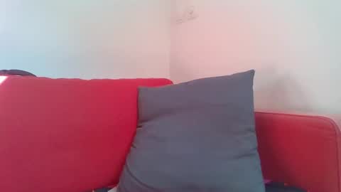 Snapshot of redandbluecloud chatting on 02.20.25 Red online show from 02.20.25