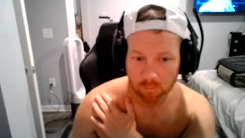 Snapshot of redbeardready4u chatting on 08.03.26 Redbeardready4u online show from 08.03.26