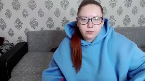 Snapshot of redchloee chatting on 10.22.25 Chloe online show from 10.22.25