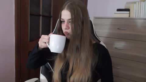 Lily online show from 01.09.26